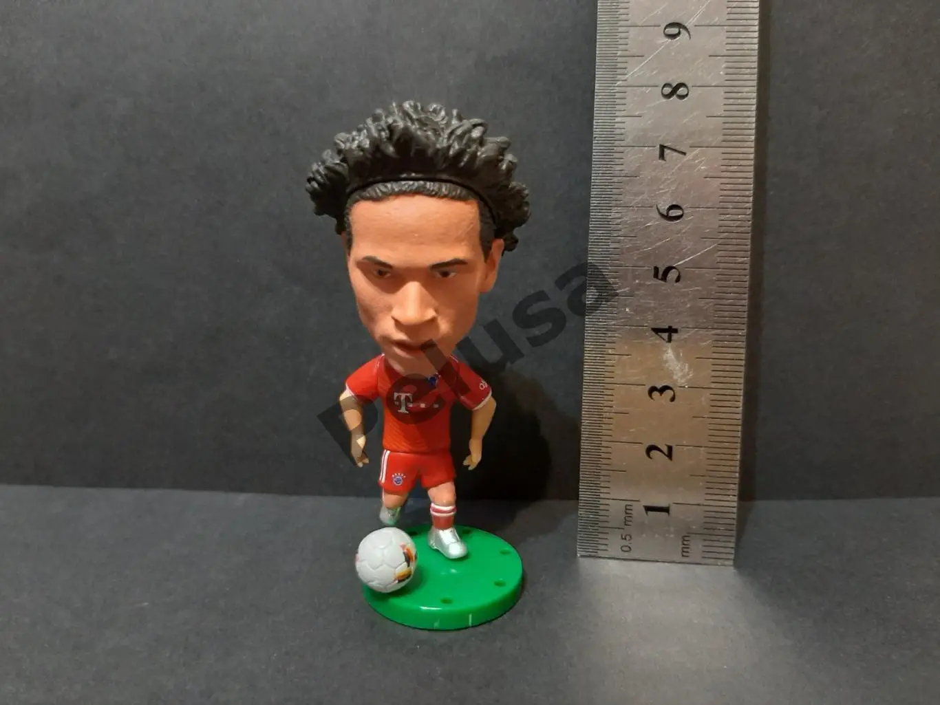 Лерой Сане. Баварія Мюнхен. фігурки футболістів soccerwe 6