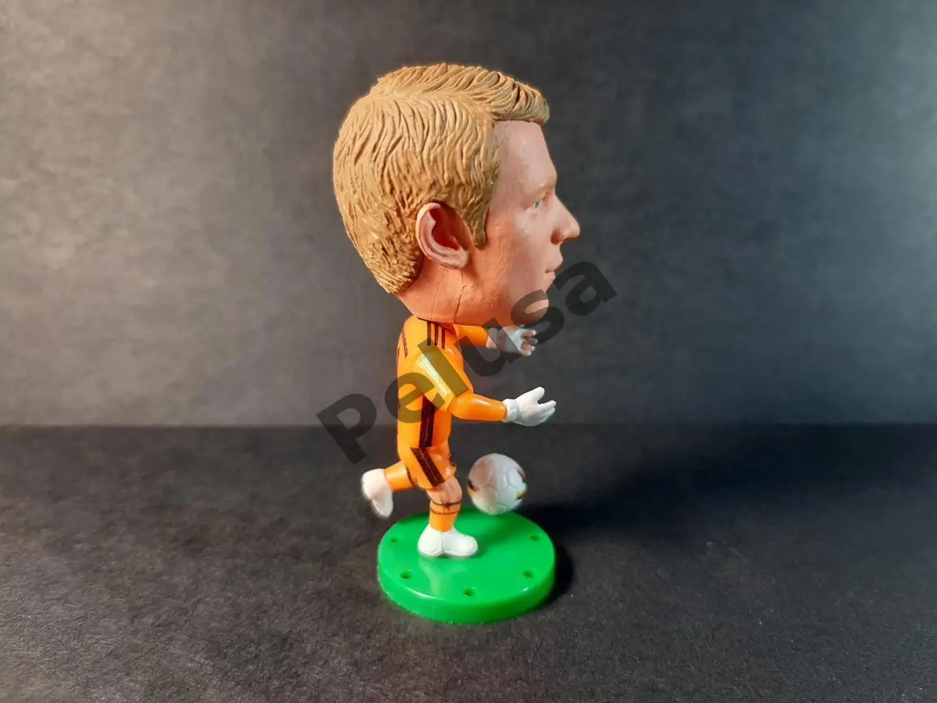 Мануель Ноєр. Баварія Мюнхен. фігурки футболістів soccerwe 1