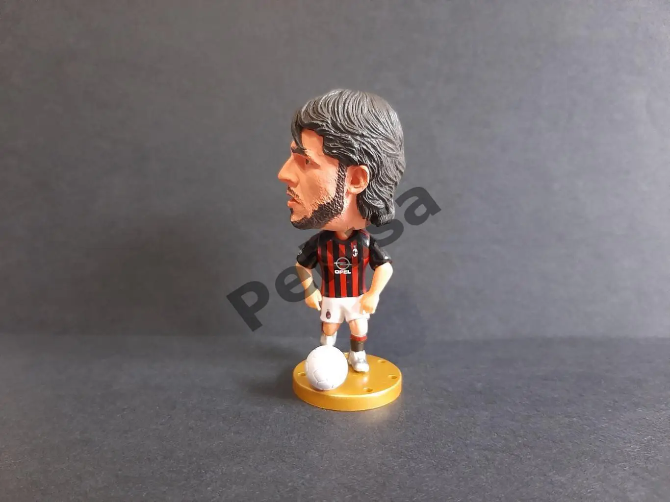 Дженнаро Гаттузо. Мілан. фігурки футболістів soccerwe 3