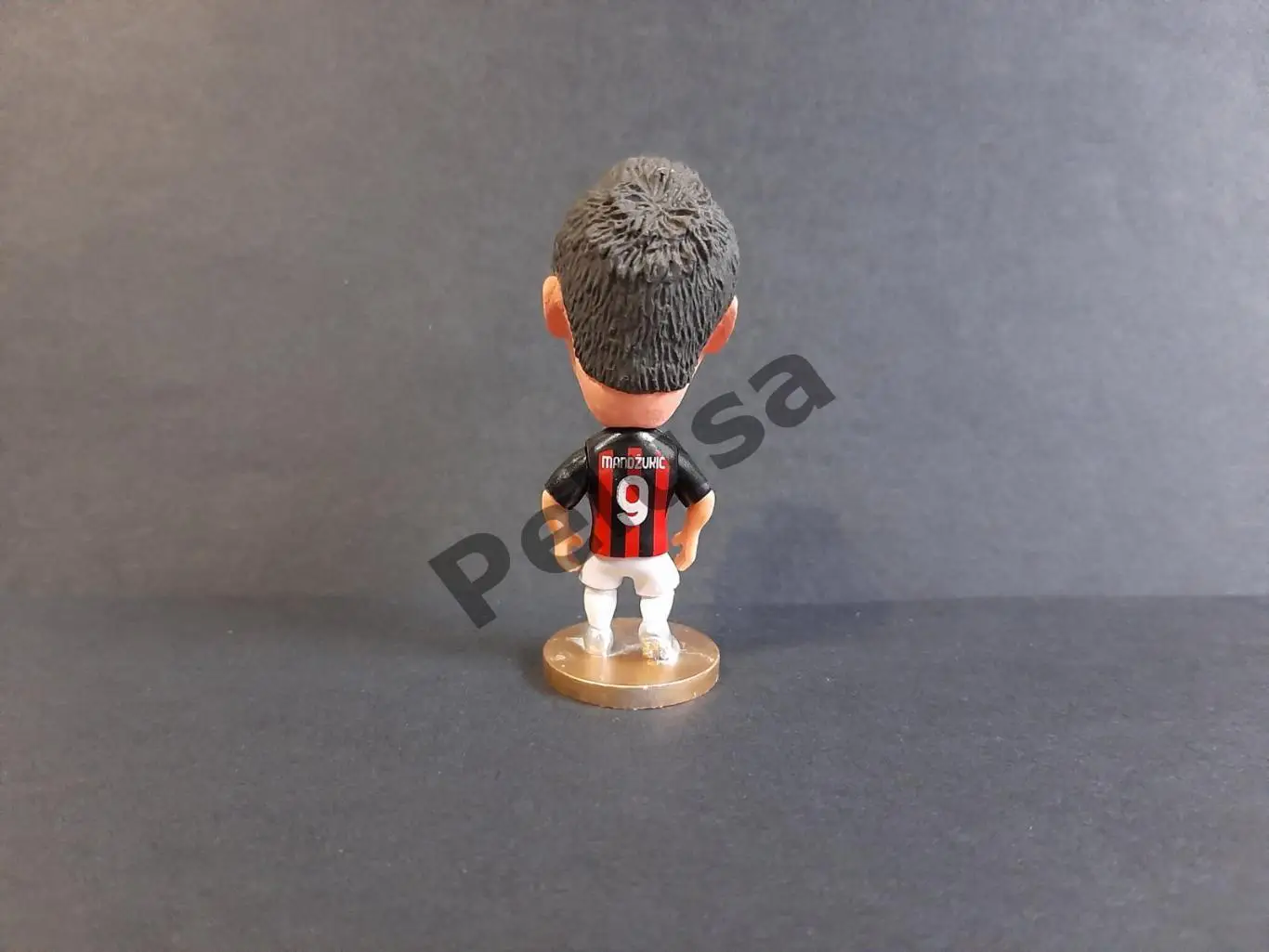 Маріо Манджукич. Мілан. фігурки футболістів soccerwe 2