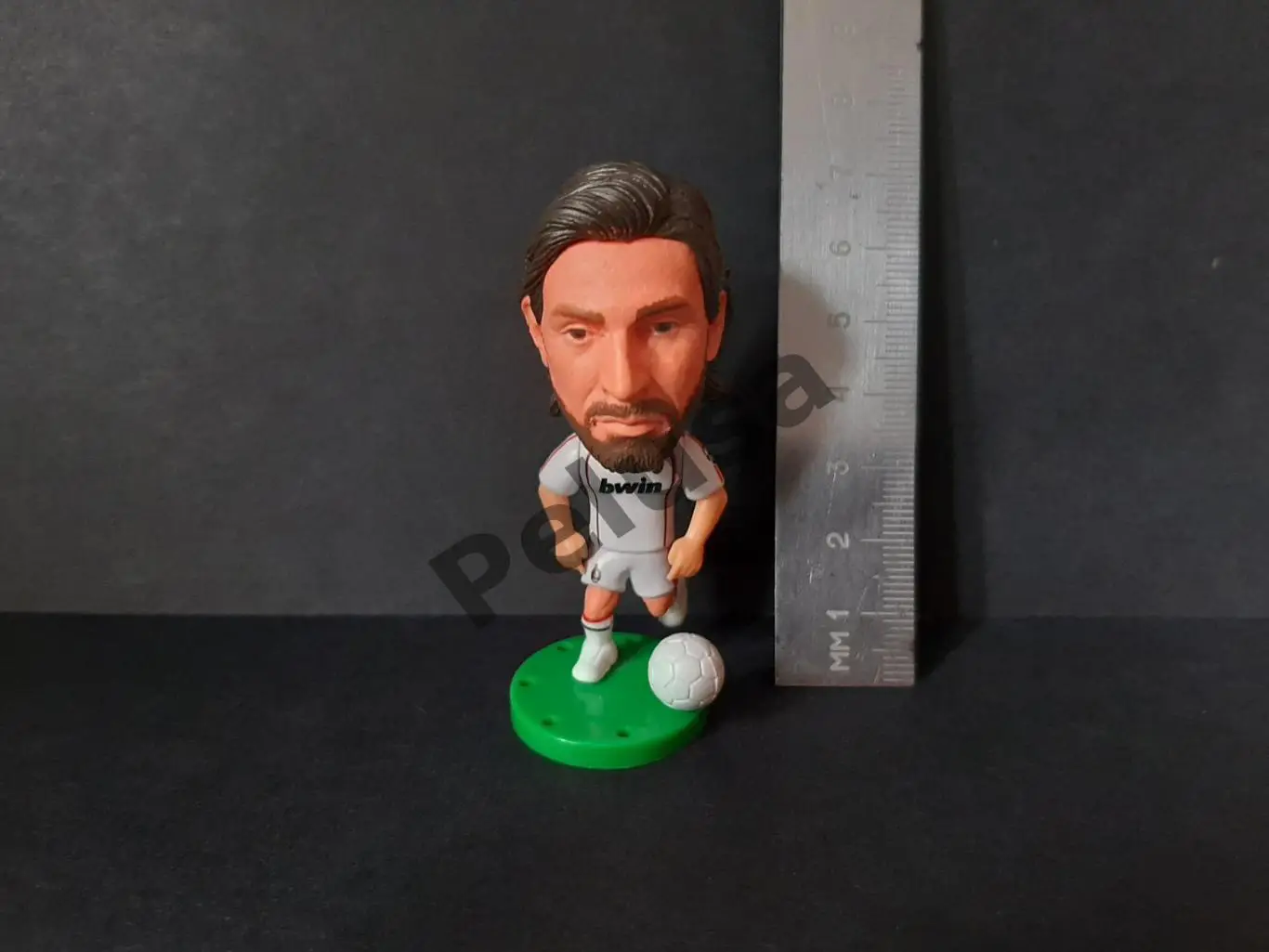 Андреа Пірло. Мілан (біла форма). фігурки футболістів soccerwe 6