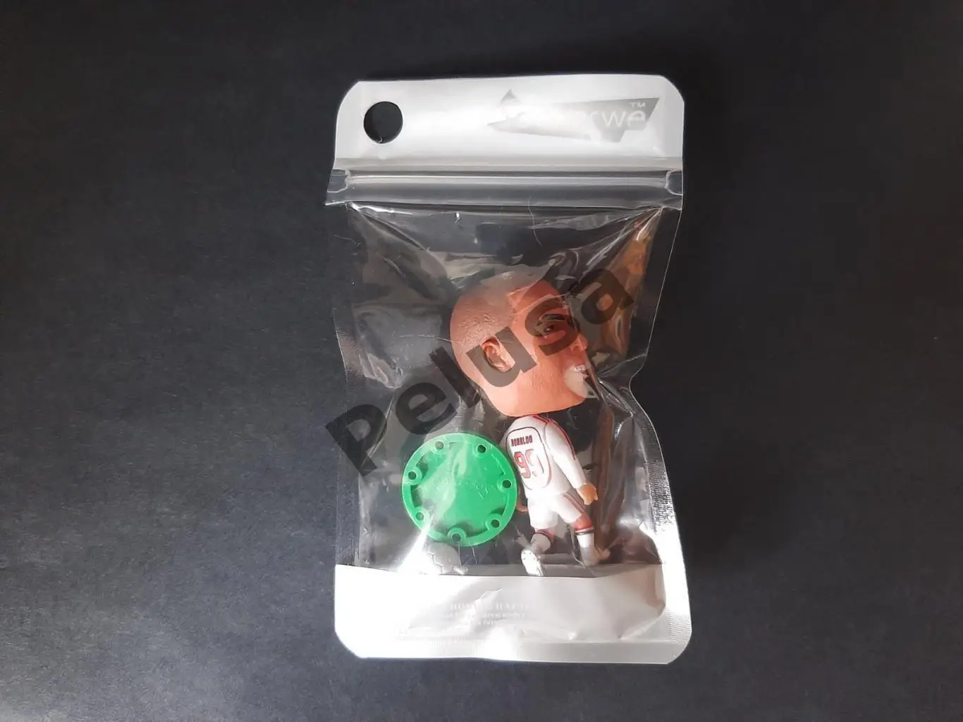 Роналдо. Мілан (біла форма). фігурки футболістів soccerwe 5