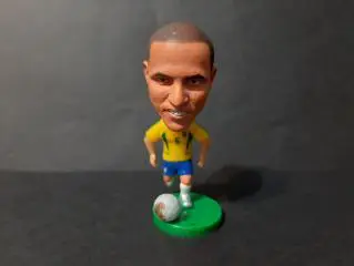 Роберто Карлос. Бразилія. фігурки футболістів soccerwe