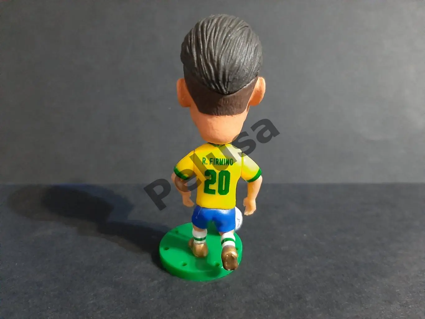 Роберто Фірміно. Бразилія. фігурки футболістів soccerwe 2