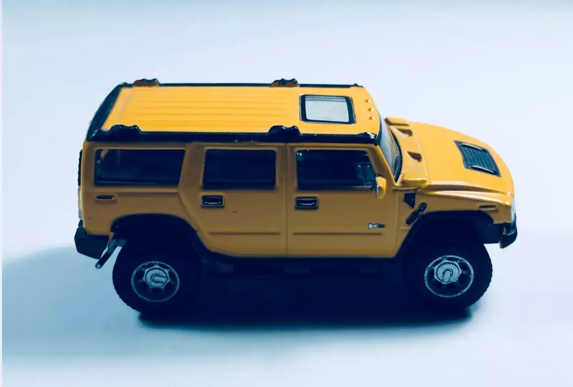Автомобиль Hummer H2 2