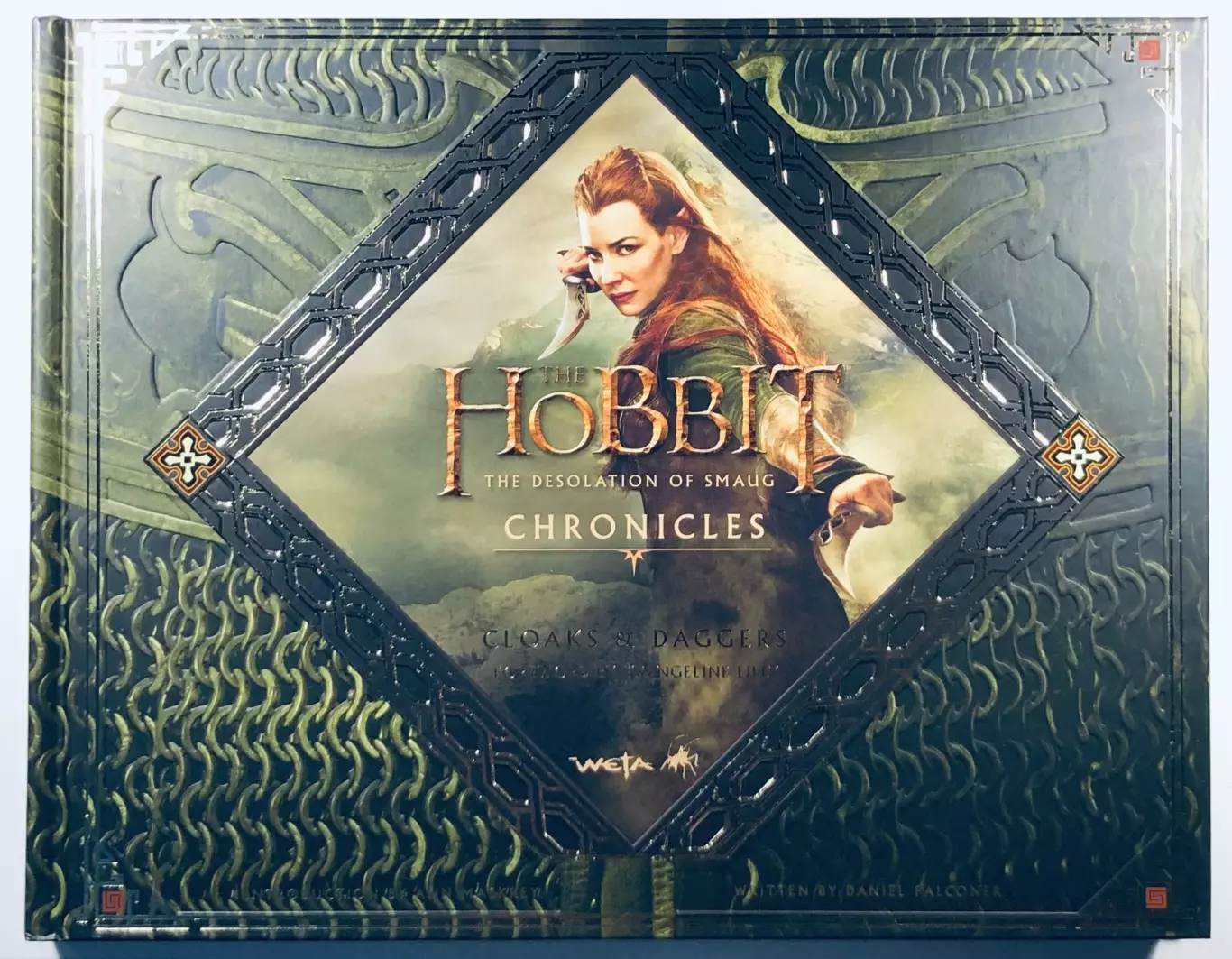 Книга Hobbit Chronicles: The Desolation of Smaug • Cloaks & Daggers