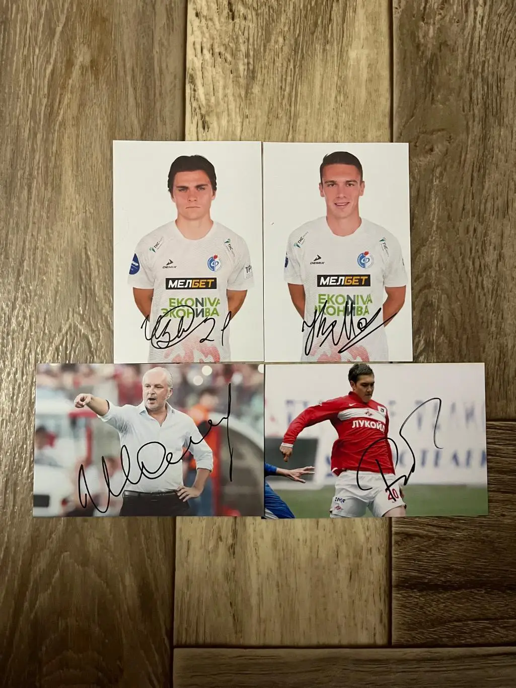 Автографы футболистов фк Факел 6