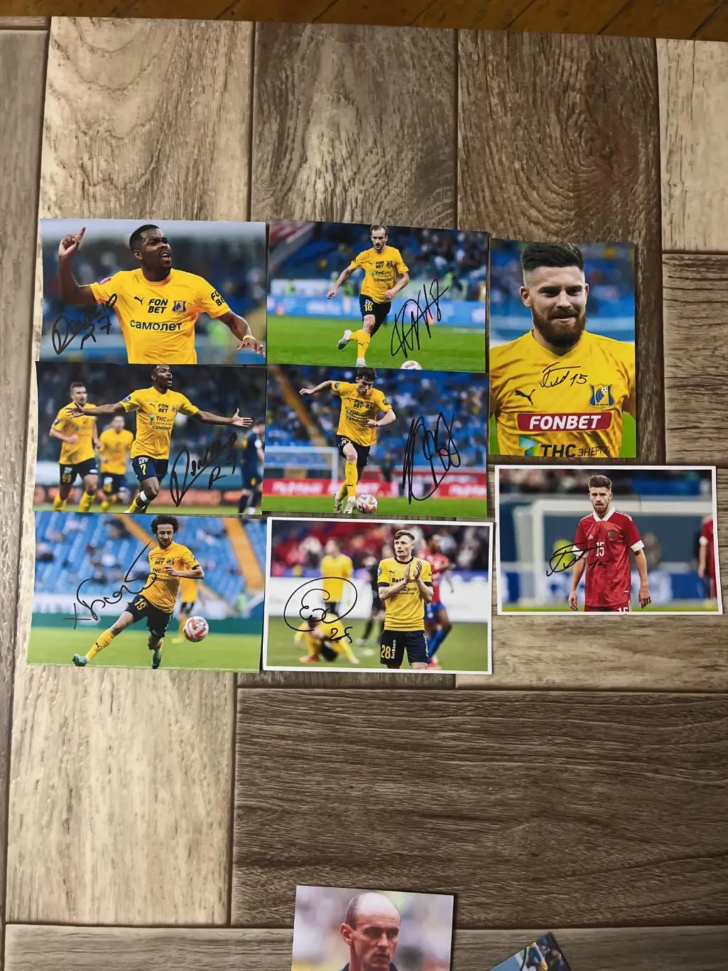 Автографы футболистов фк Ростов 4