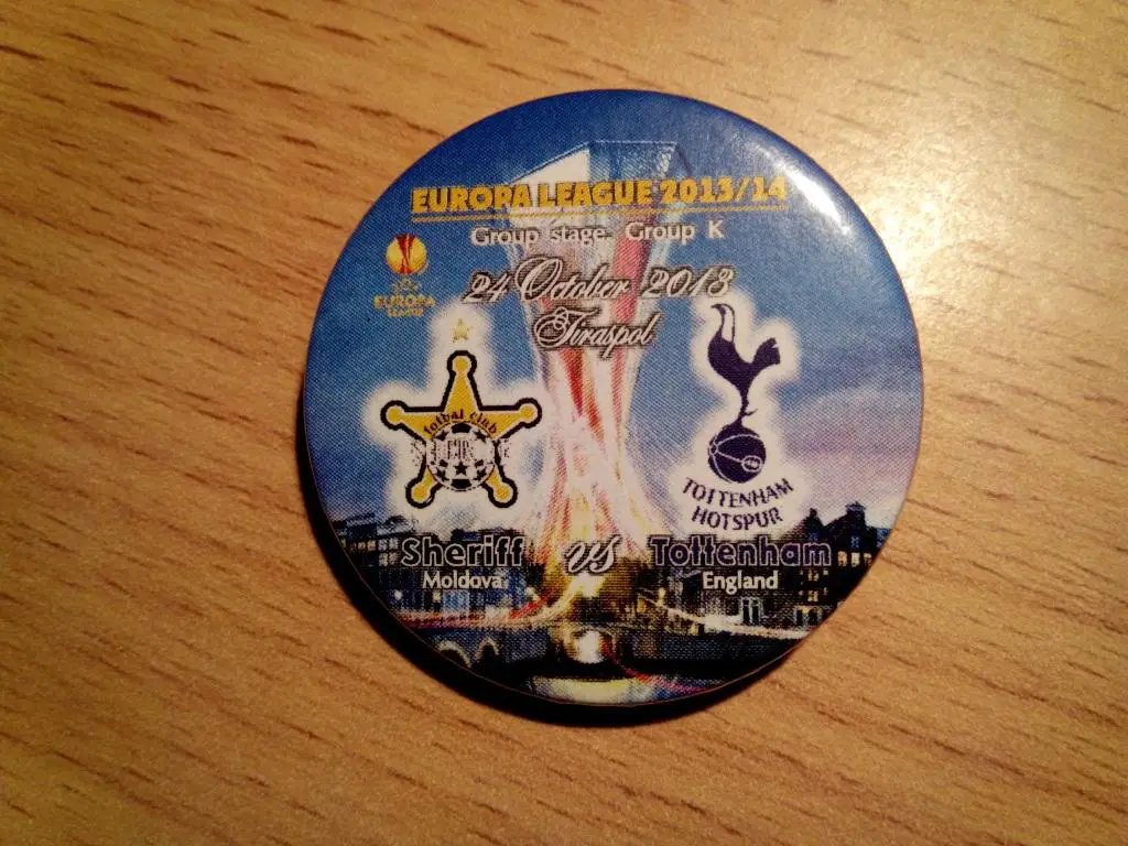 Шериф Тирасполь Молдова Тоттенхэм Хотспур Лондон Англия 2013 ЛЕ матчевый значок