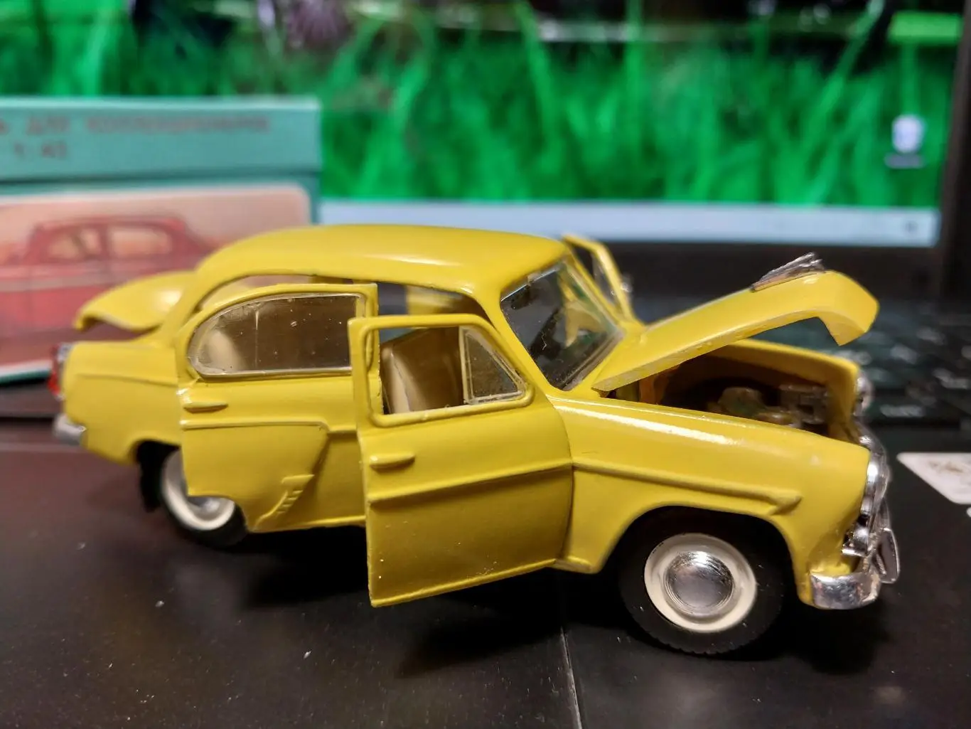 а\м москвич-403, 1:43, пластик