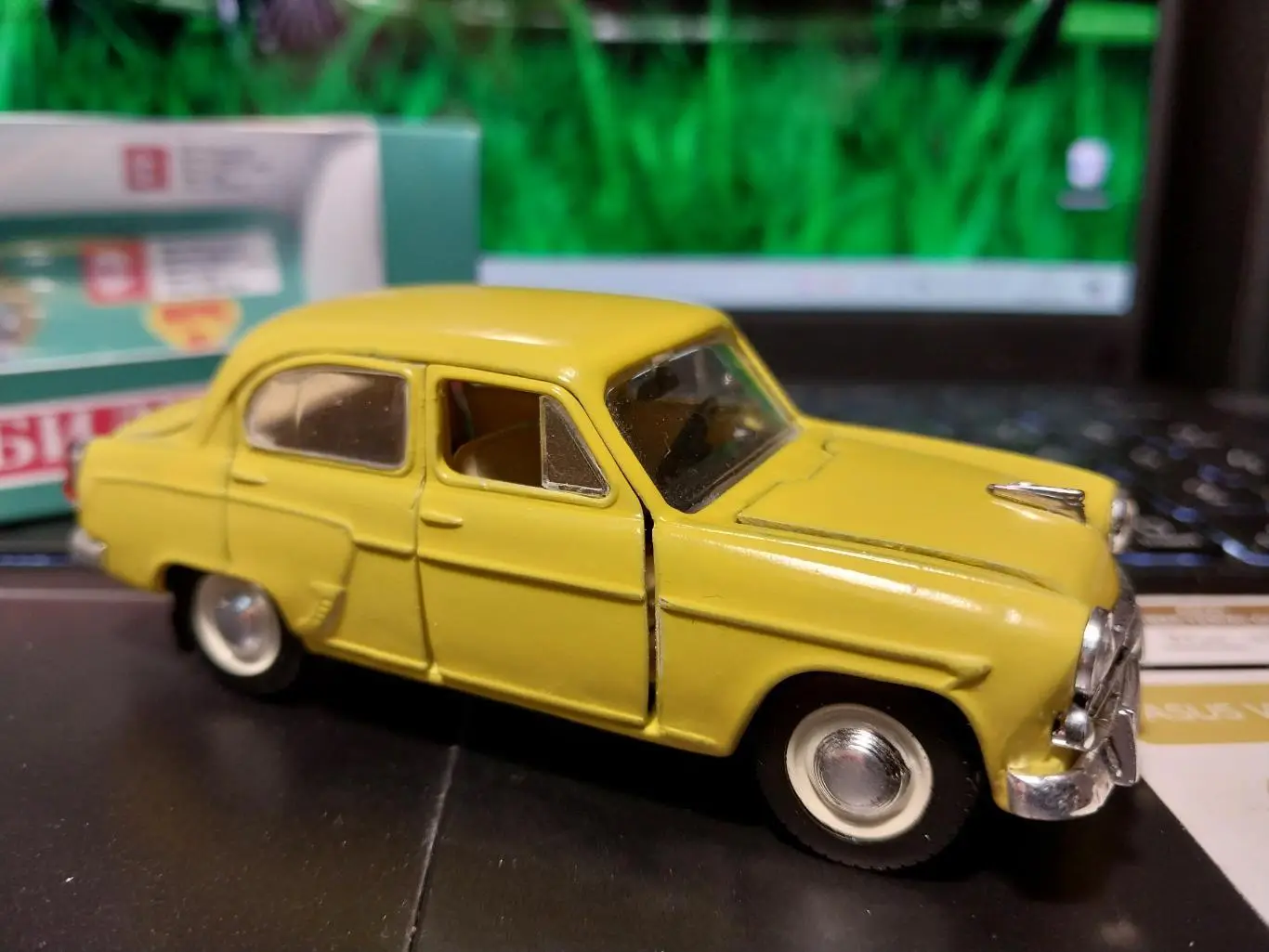 а\м москвич-403, 1:43, пластик 4