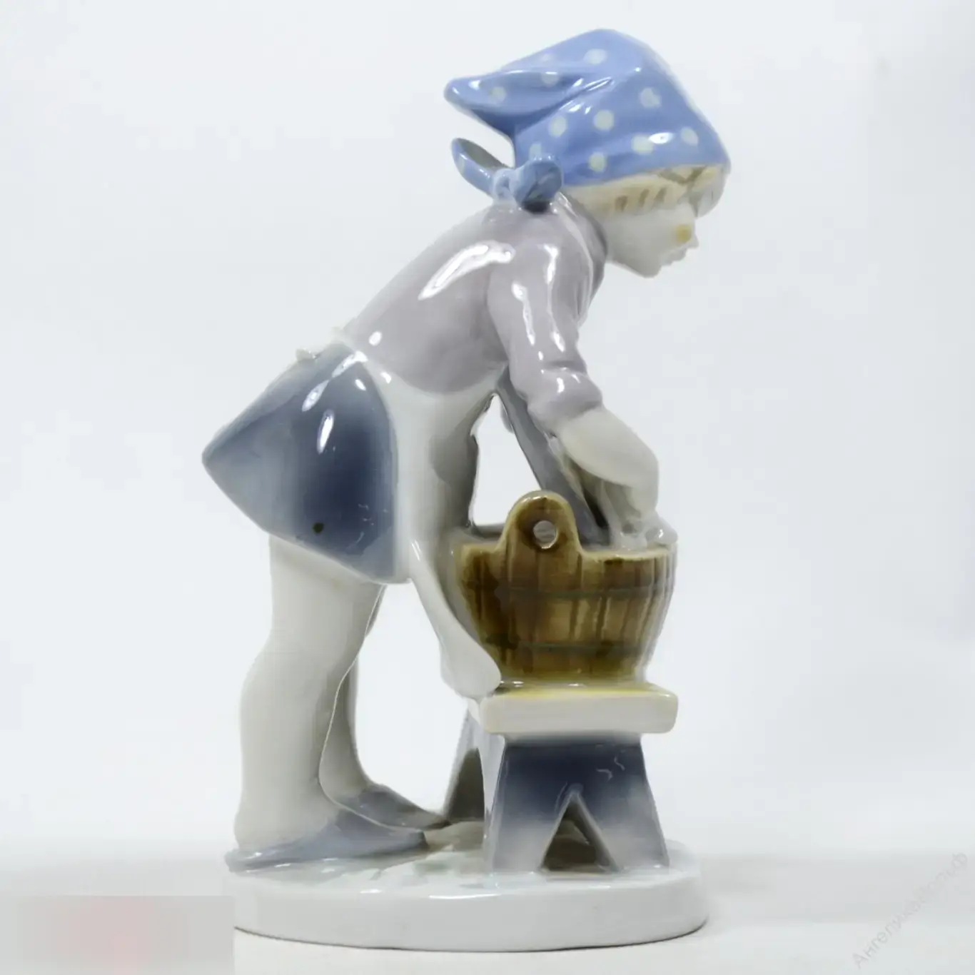 Антик Статуэтка девочка фарфор Германия 2