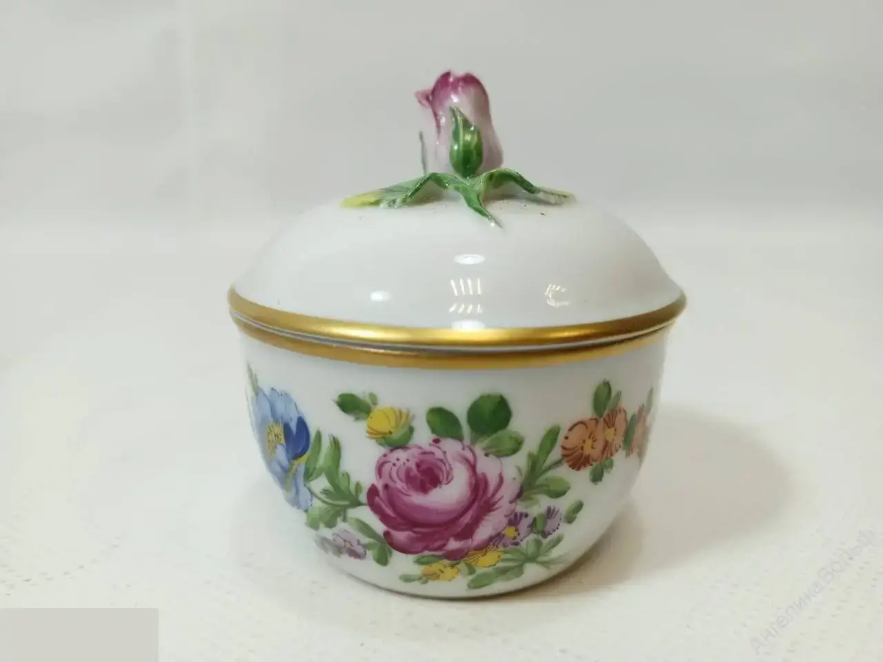 Бонбоньерка сахарница шкатулка фарфор Dresden Wien 4