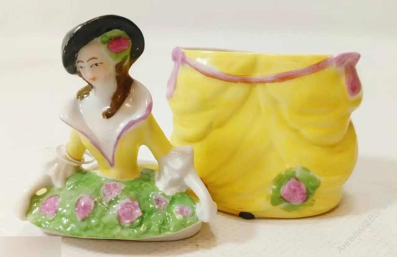 Антик дама статуэтка шкатулка фарфор роспись 6