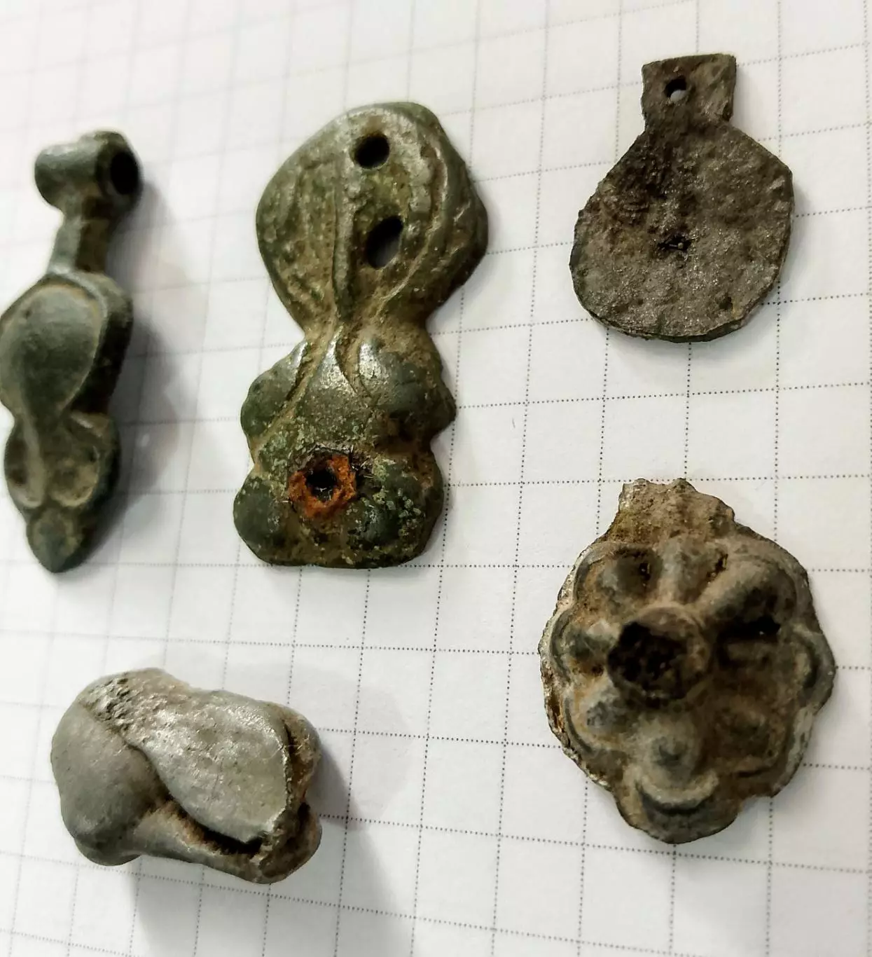 Украшение средневековье, бронза, оловянистая бронза. 3