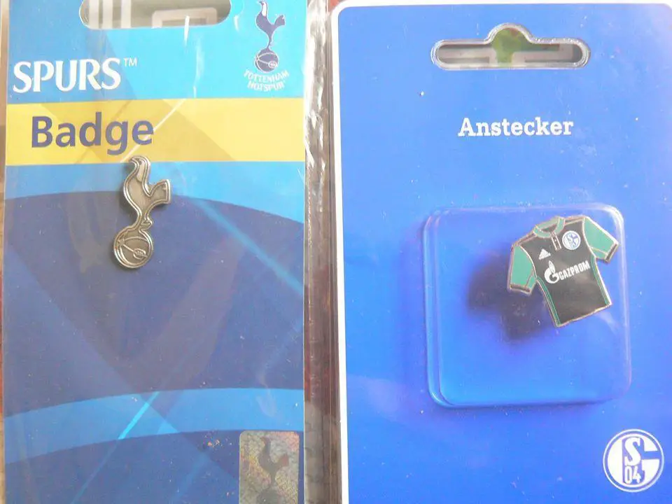 Значки футбольные. 3