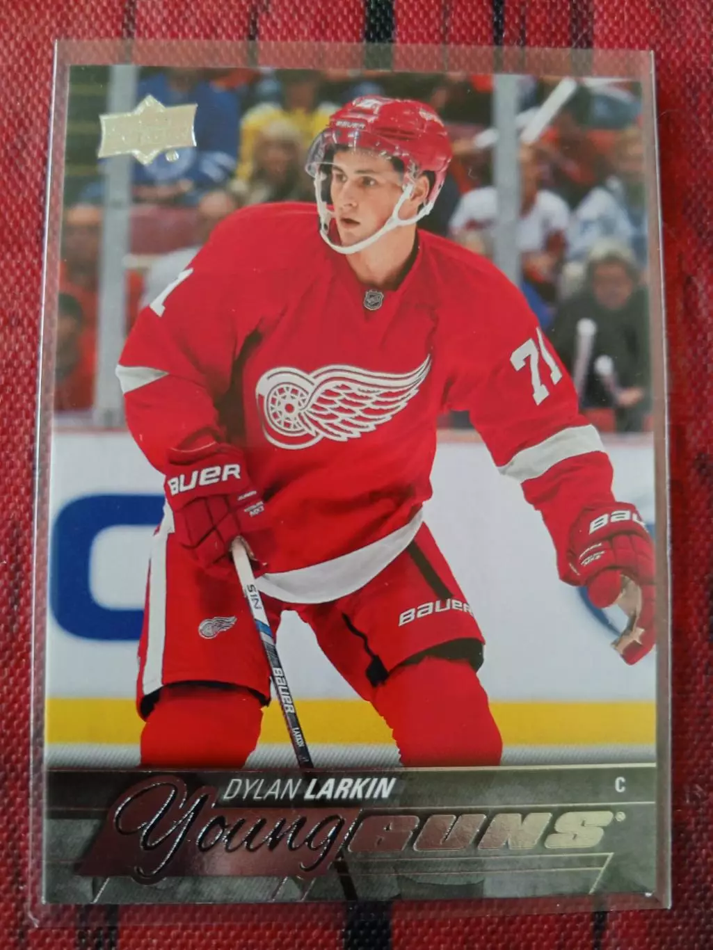 Карточка Young Guns Ларкин