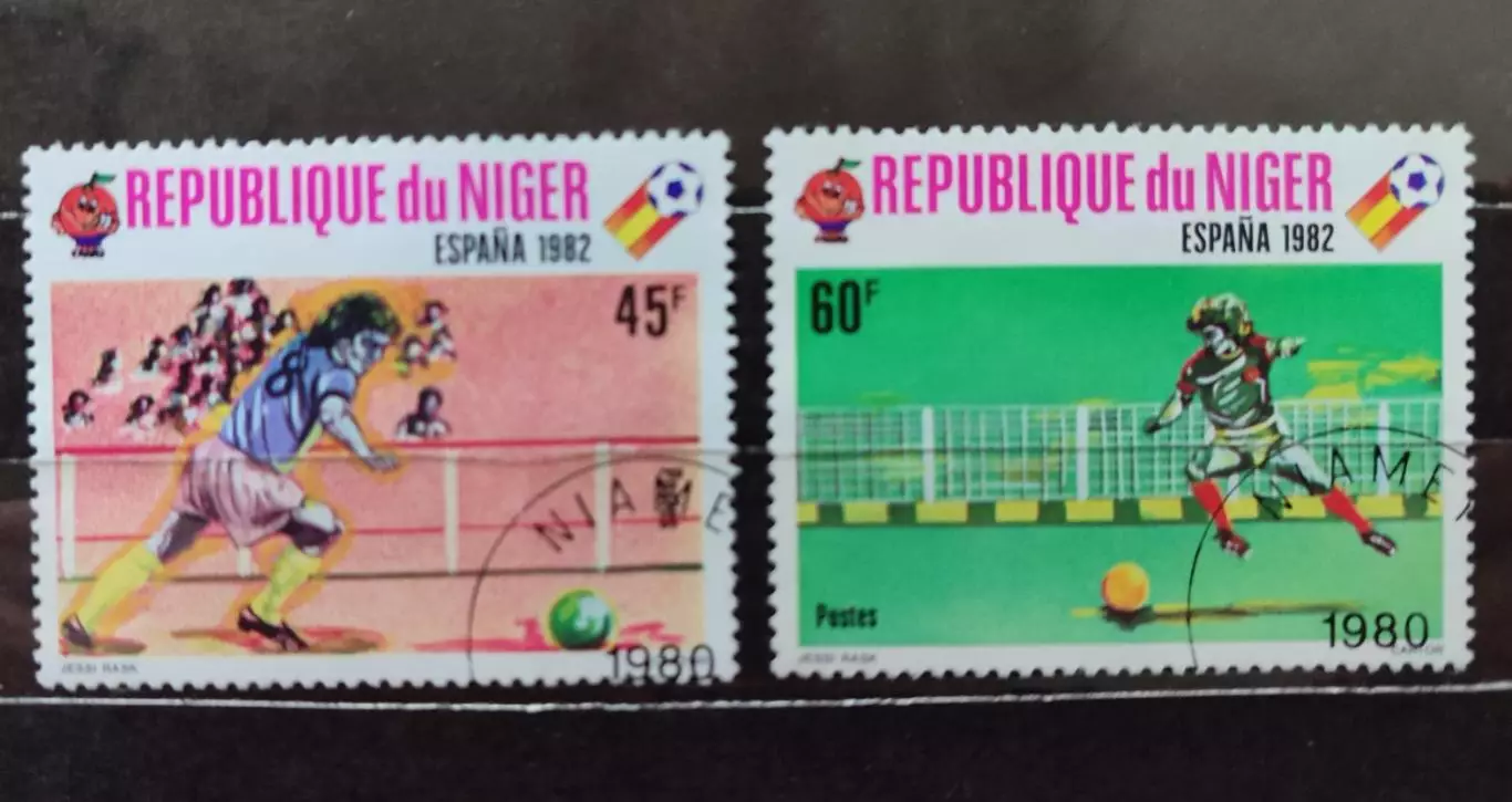 Нигер. 1980. Чемпионат мира Испания 1982 . 2 марки