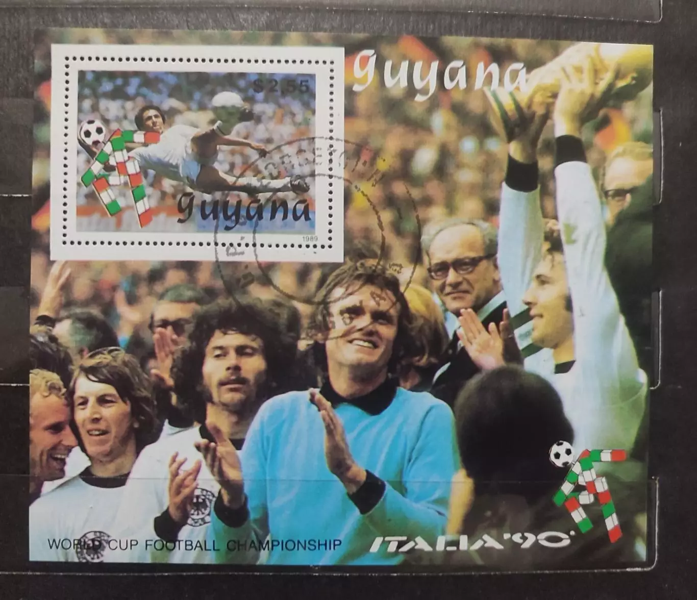 Гайана 1989 Чемпионат мира по футболу Италия 1990 посвящённая зборной ФРГ. 1блок