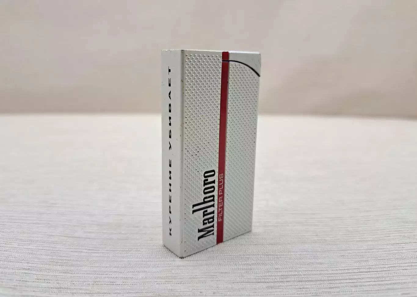 Коллекционная зажигалка Marlboro Filter Plus 2