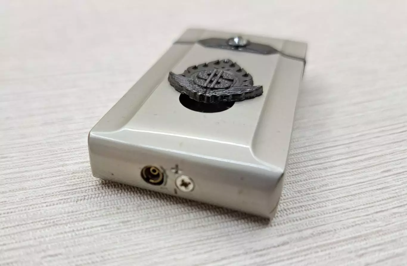 Коллекционная зажигалка Dollar 4