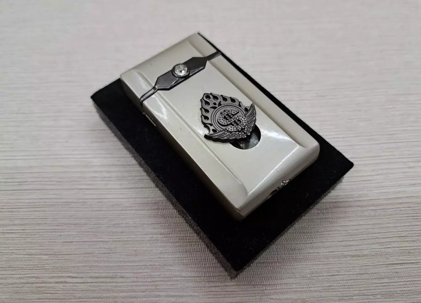 Коллекционная зажигалка Dollar 1