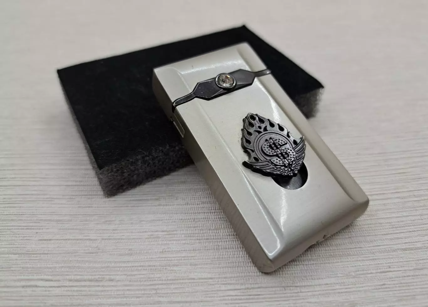 Коллекционная зажигалка Dollar