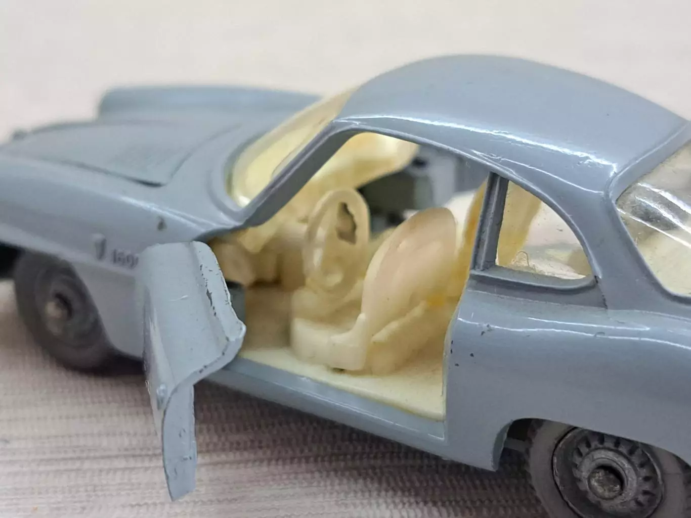 Модель автомобиля Alfa Romeo Giulia 1600 SS 1:43, люкс, СССР, родная коробка 6