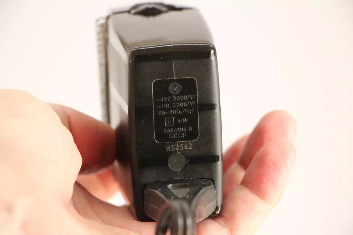 Винтажная электробритва Харьков-102 в футляре 5