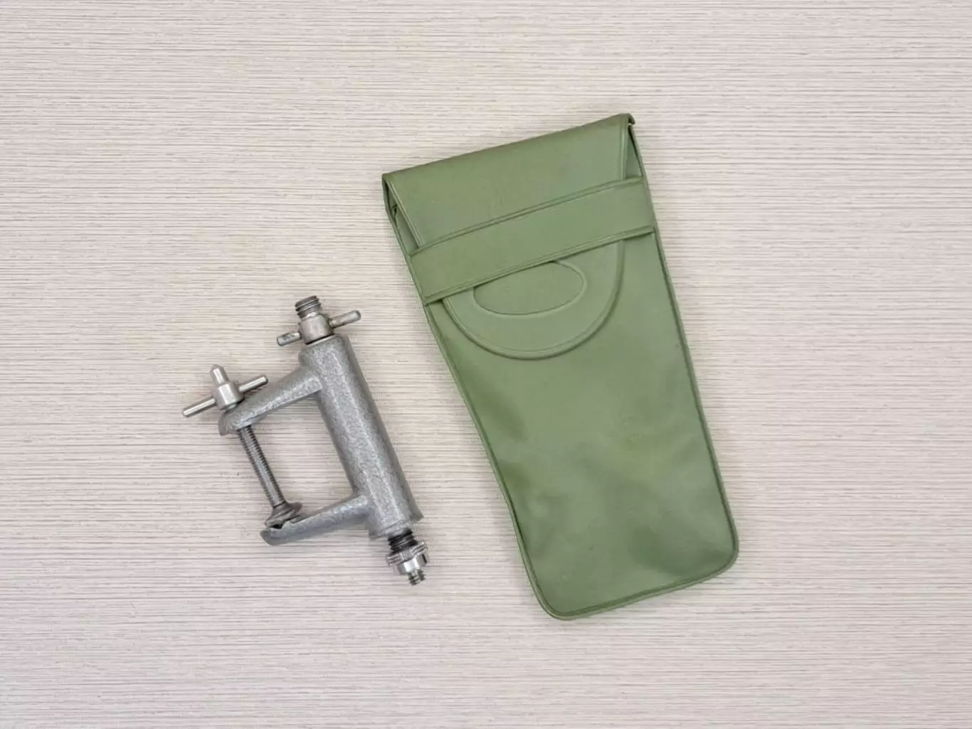 Струбцина-штатив с чехлом, фотоштатив, СССР