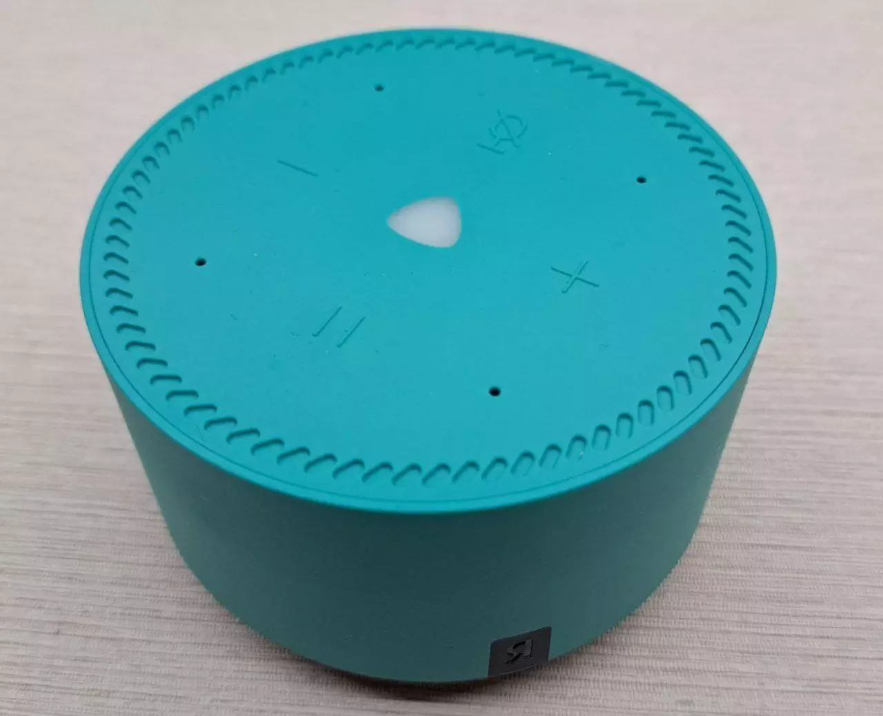 Умная колонка Яндекс, новая 3