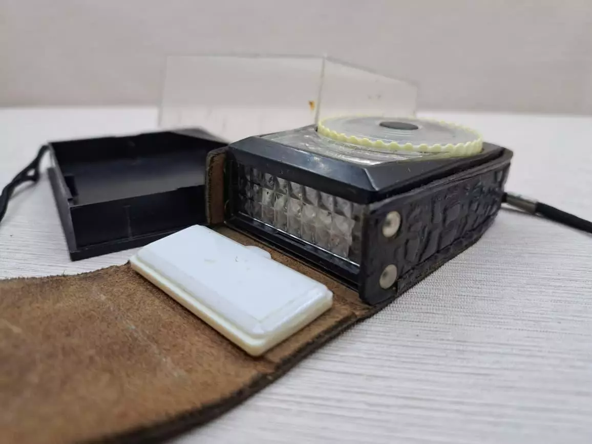 Советский экспонометр Ленинград 4, 1978 год 3