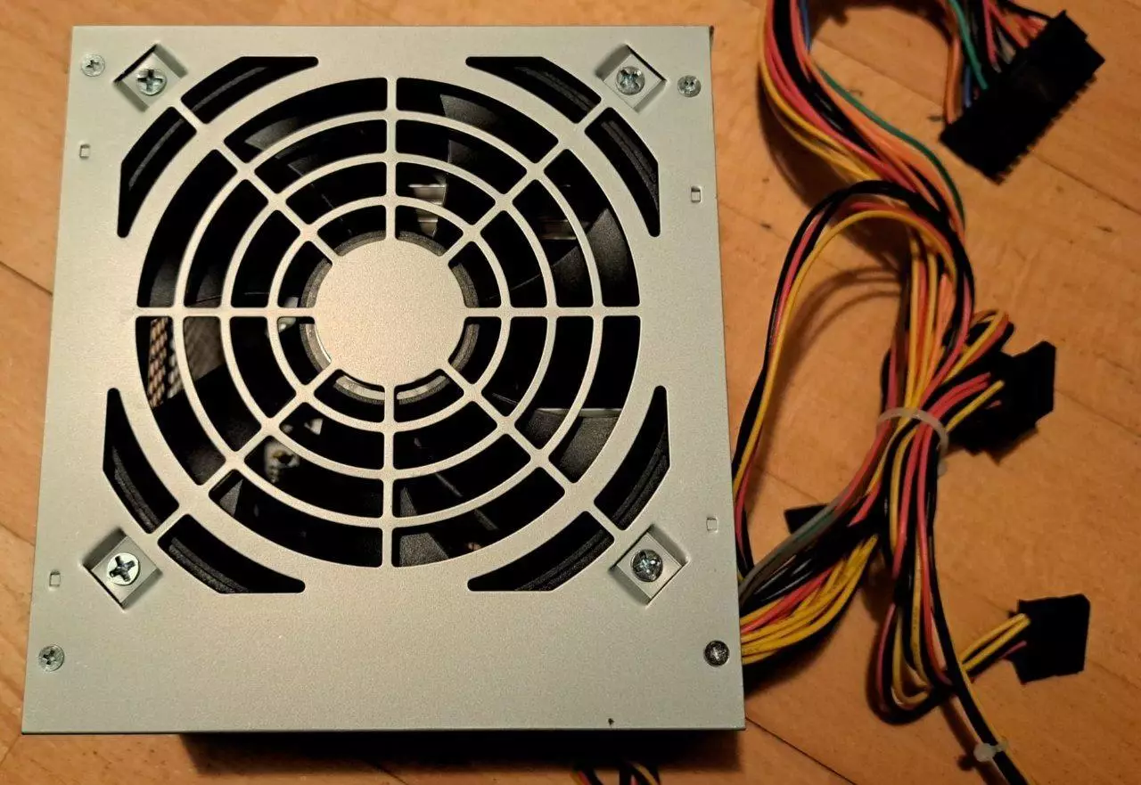 Блок питания для ПК FoxLine FL450 3