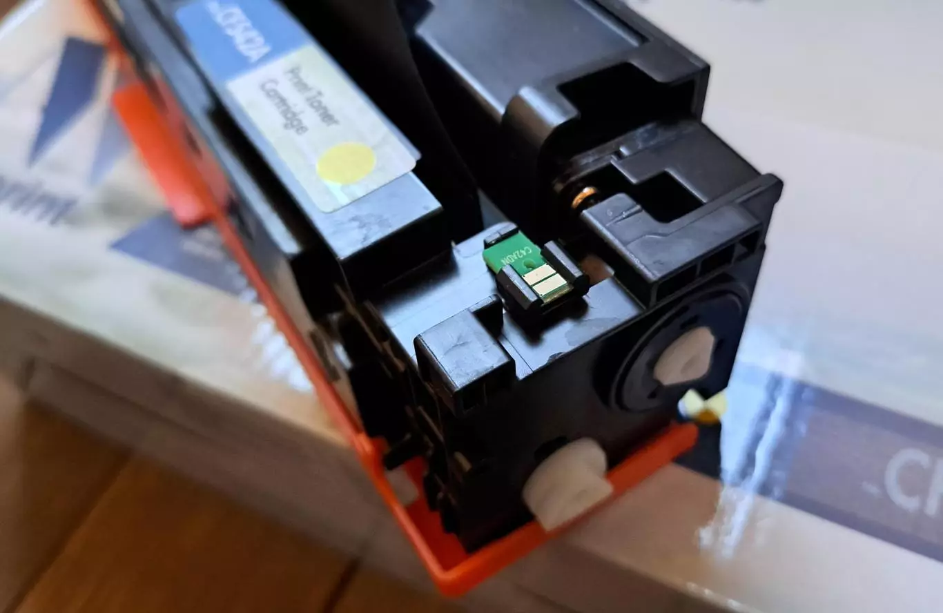 Картридж лазерный NV Print CB542A желтый, с чипом, новый 5