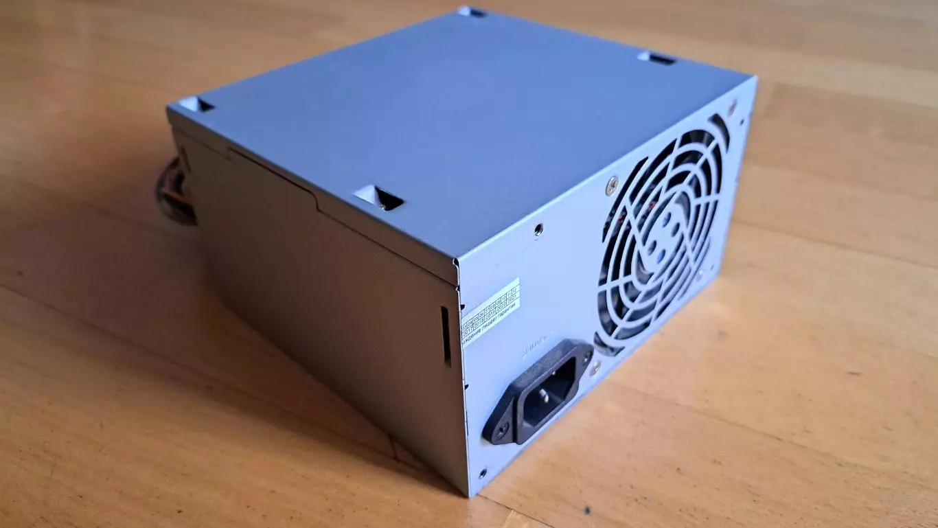 Блок питания для ПК Inwin Power Rebel 400 ватт 2