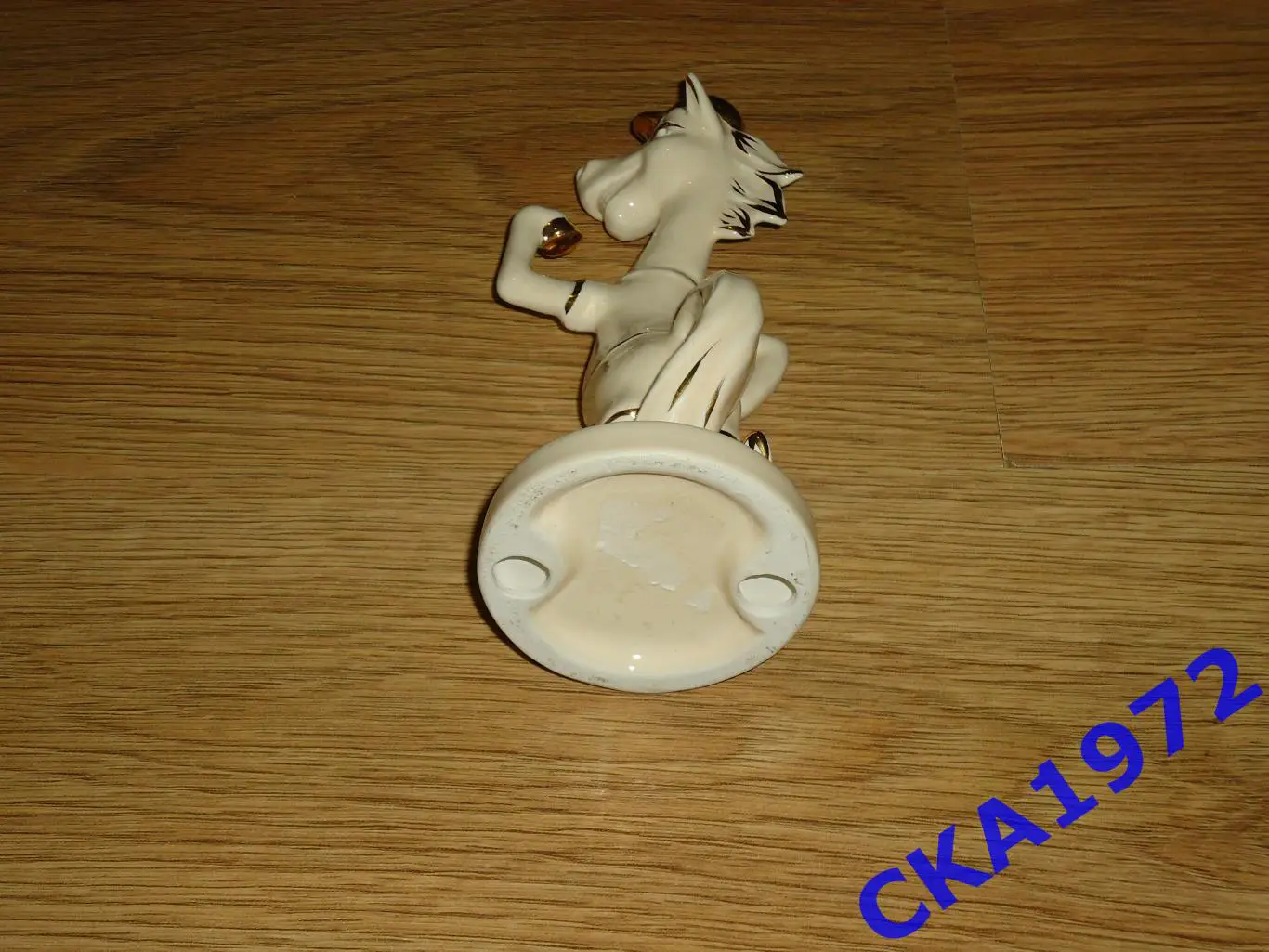 сувенир Лошадь футболист 4