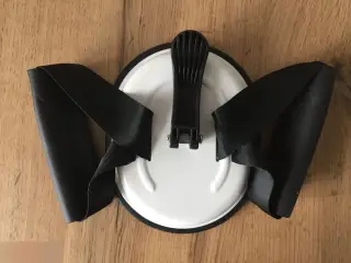 Тренажер для пресса упор для ног с присоской напольный