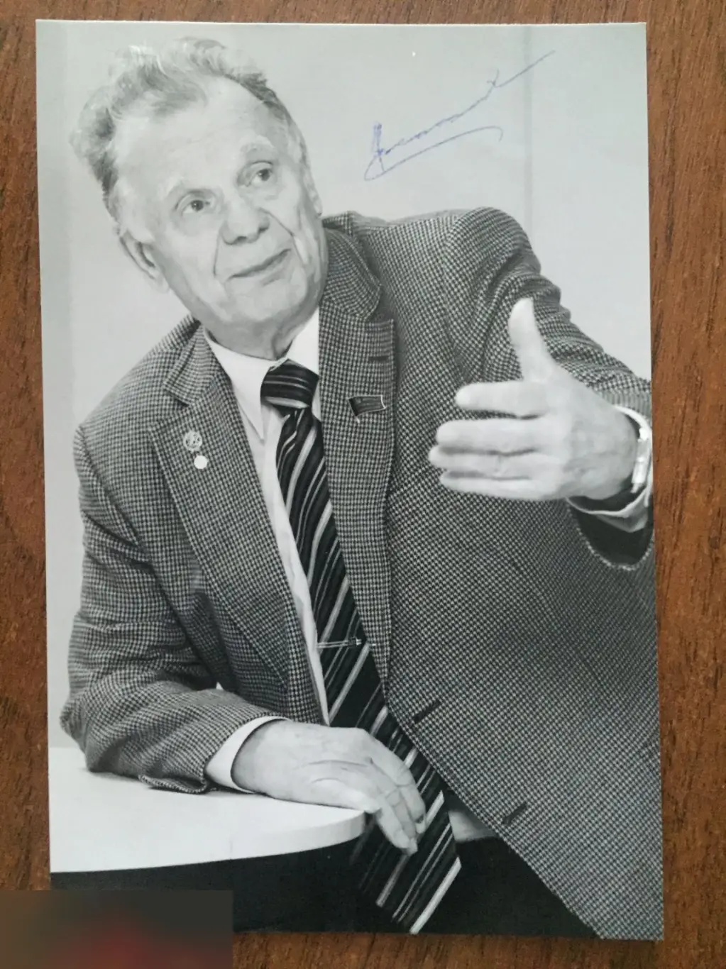 Жорес Алфёров автограф на фото