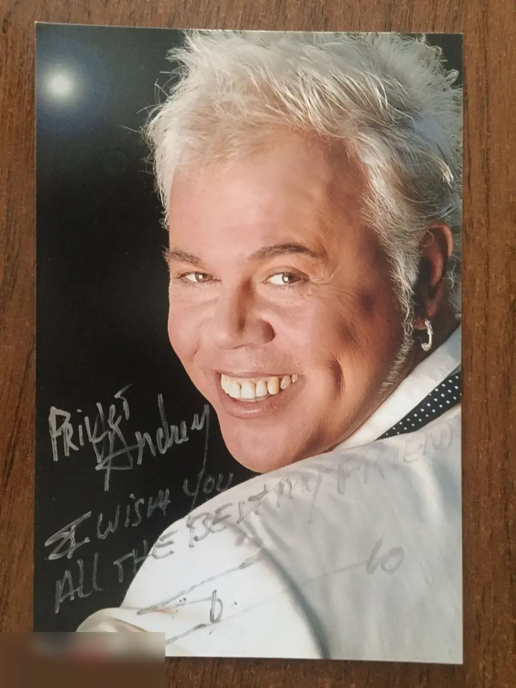 Тако Окерси автограф на фото