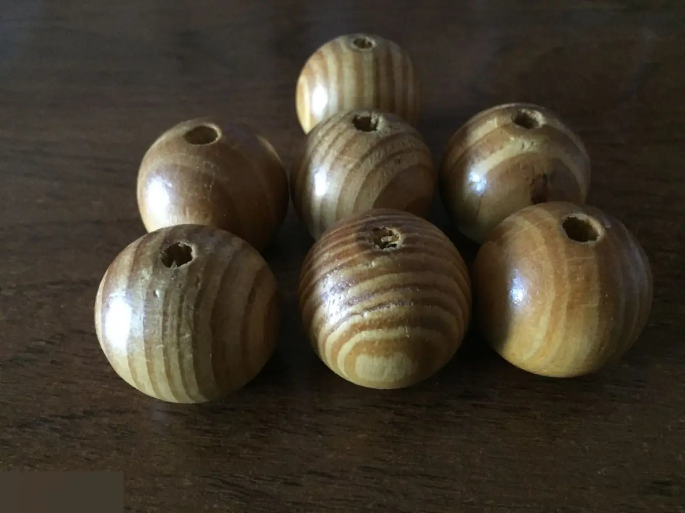 Деревянные бусины 27,8-28,3х28-30 мм 1