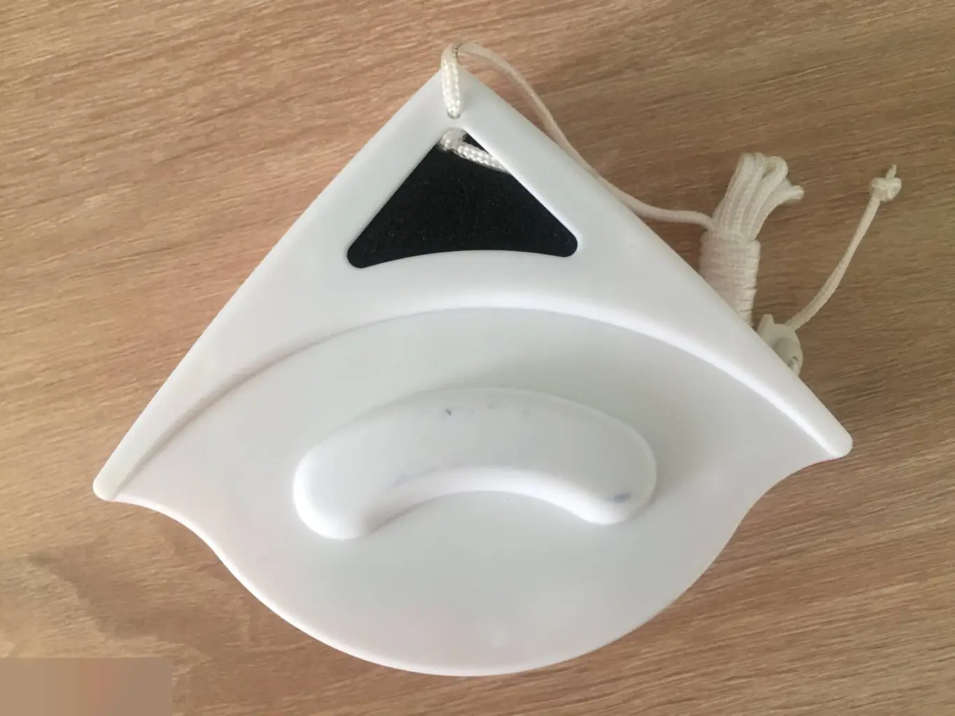 Двойная магнитная щетка для мытья окон до 8 мм 2