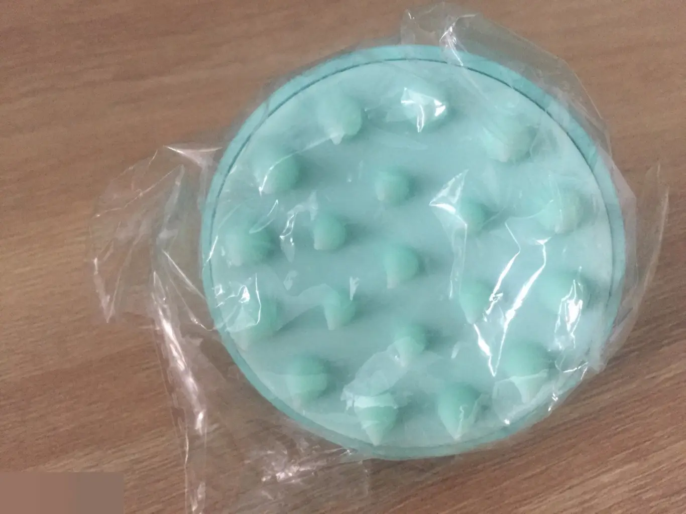 Массажер для мытья головы пластик силикон 1