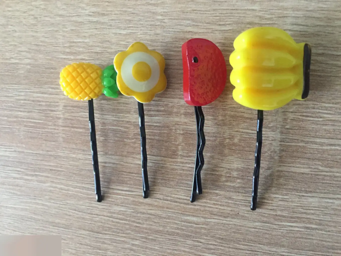 Заколка для волос 4 штуки