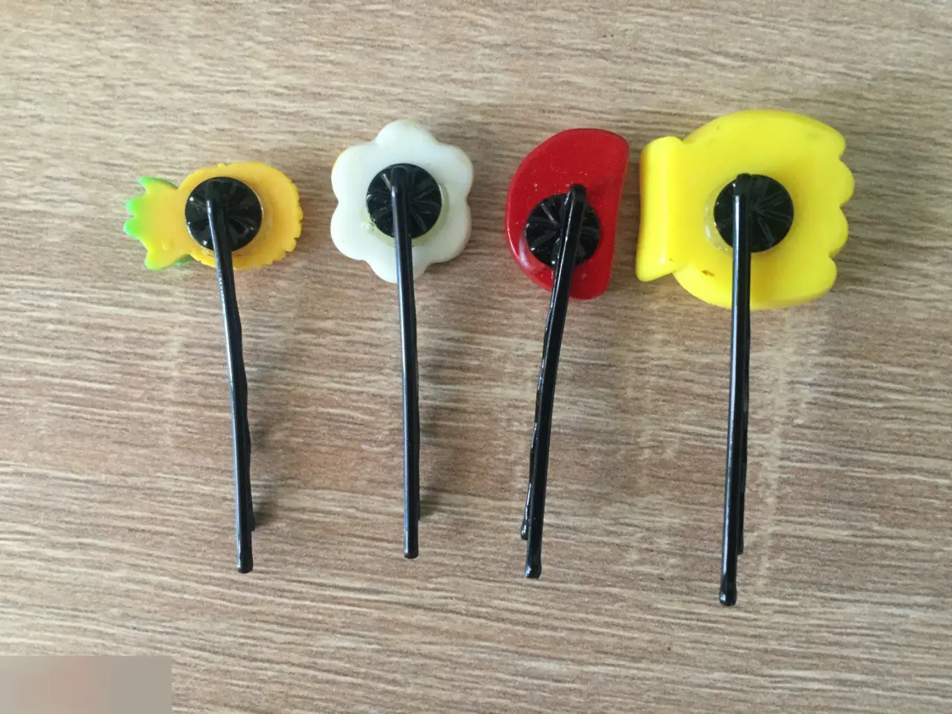 Заколка для волос 4 штуки 1