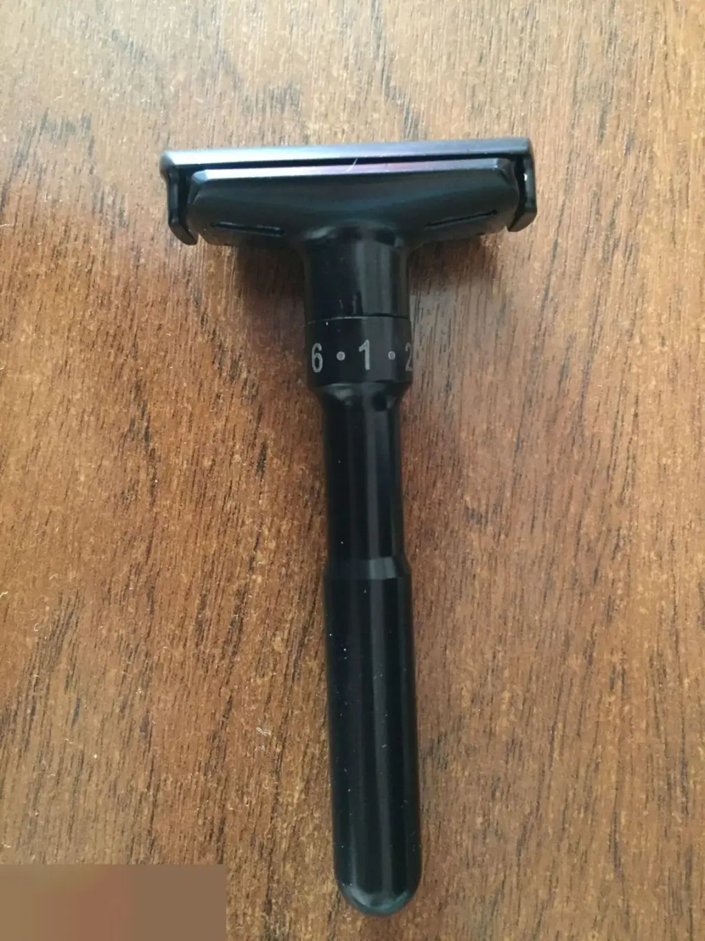 Регулируемый т-образный станок бритьё от мягкого до агрессивного