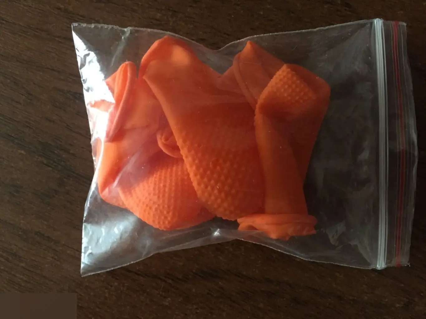 Напальчники латексные ребристые нескользящие 1