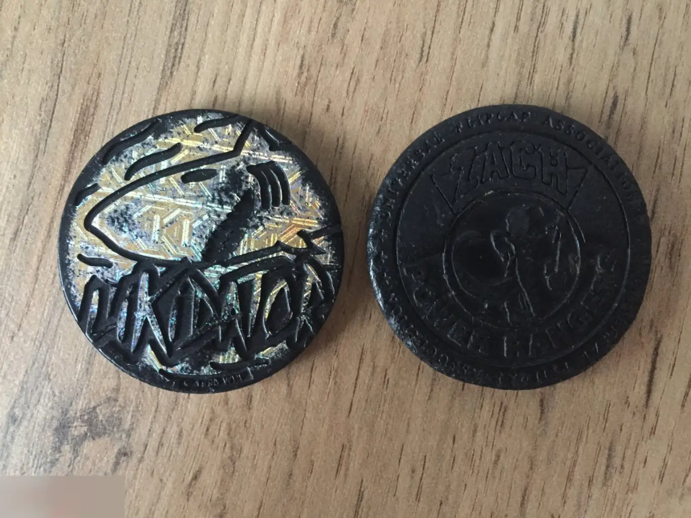 Бита фишка кэпс пог пластик 2 штуки