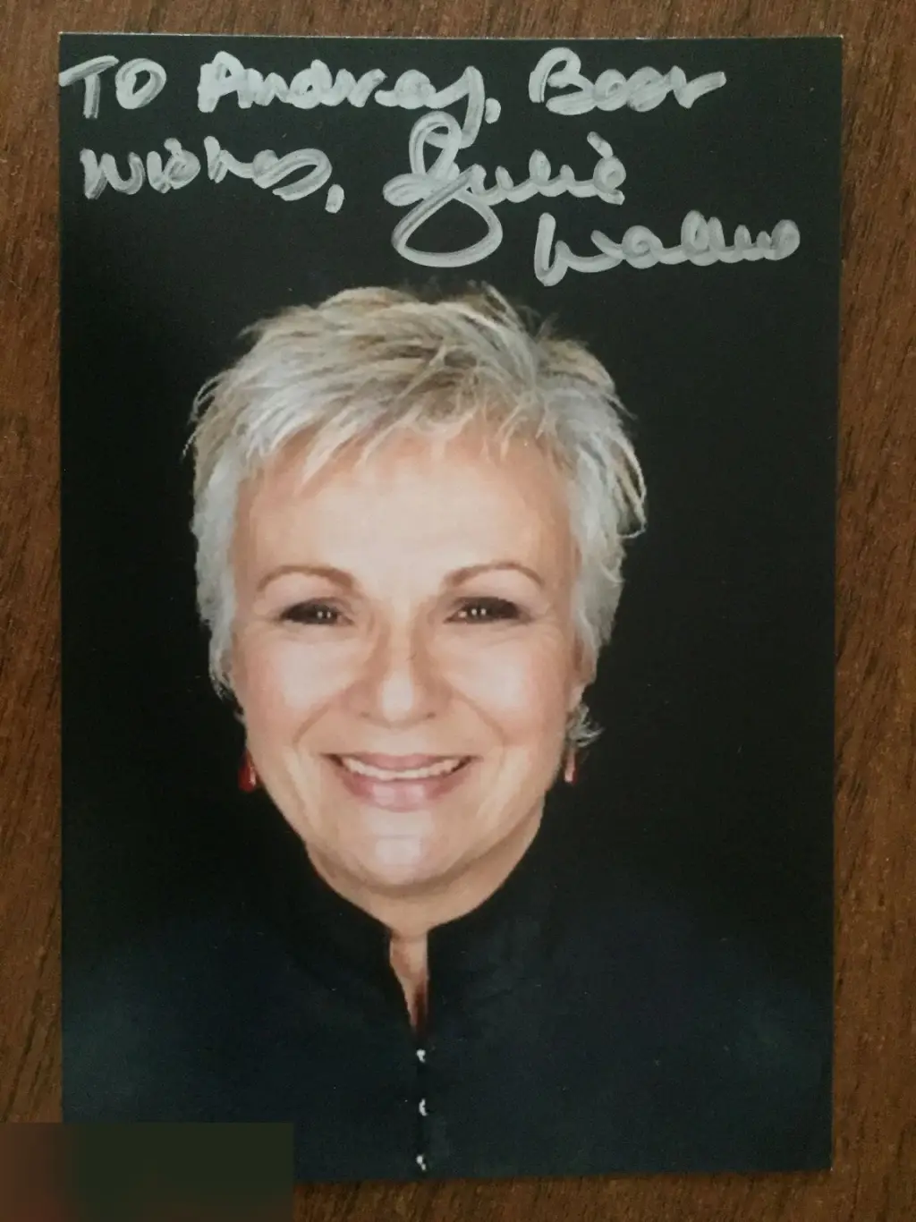 Джули Уолтерс автограф на фото