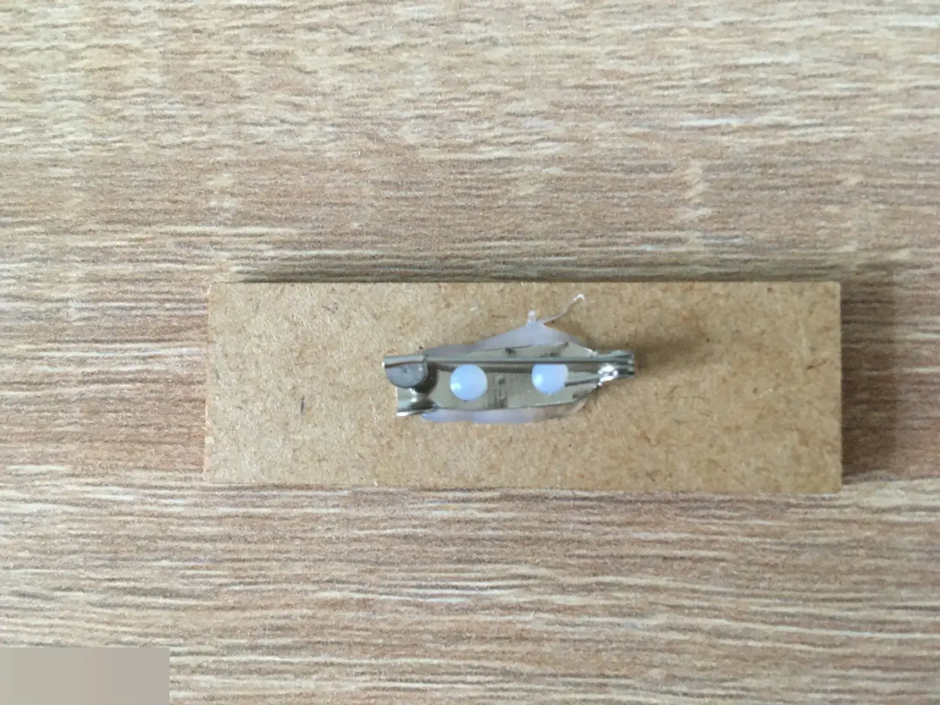 Аниме значок деревянный 1