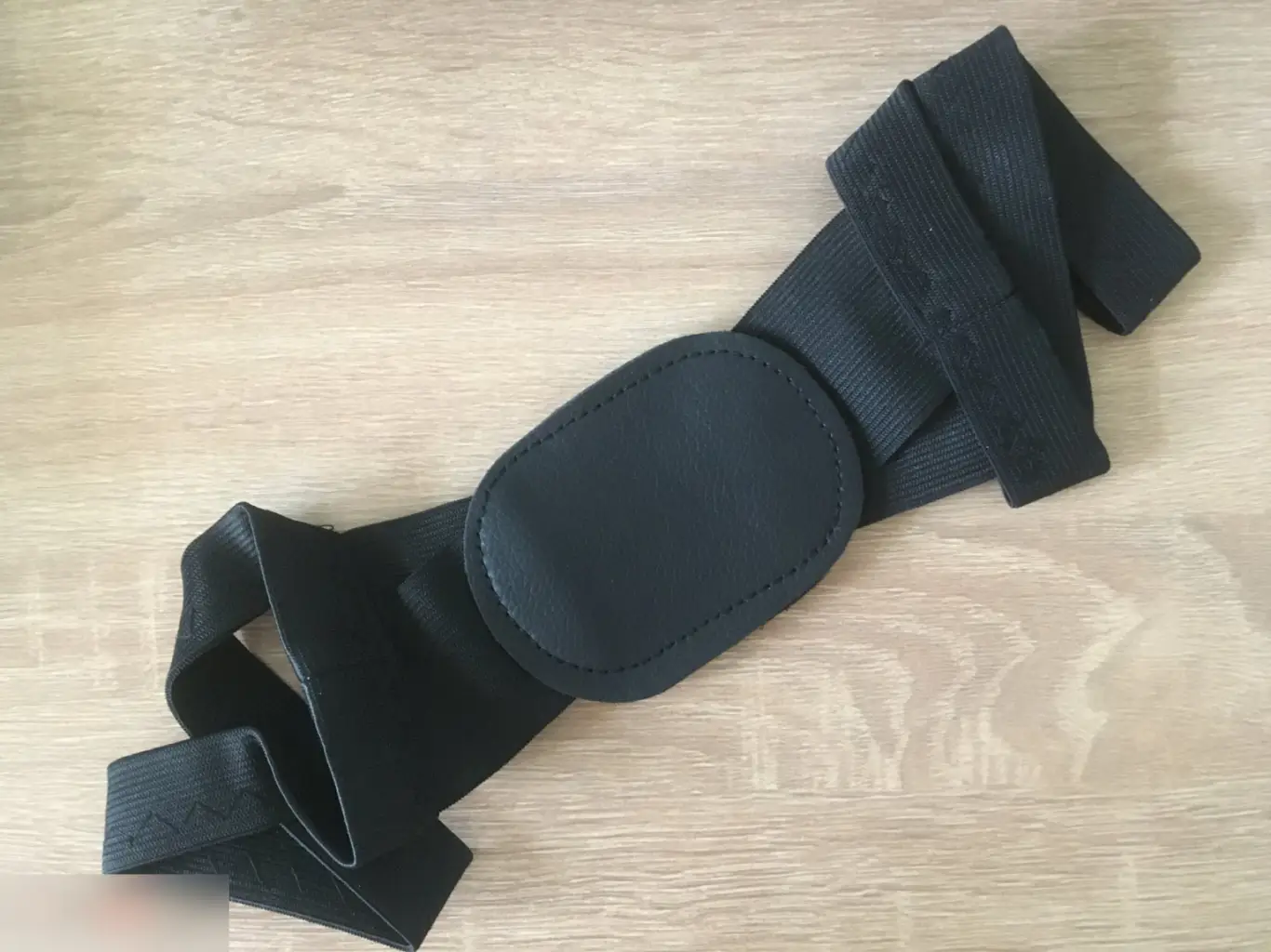 Корректор осанки черный